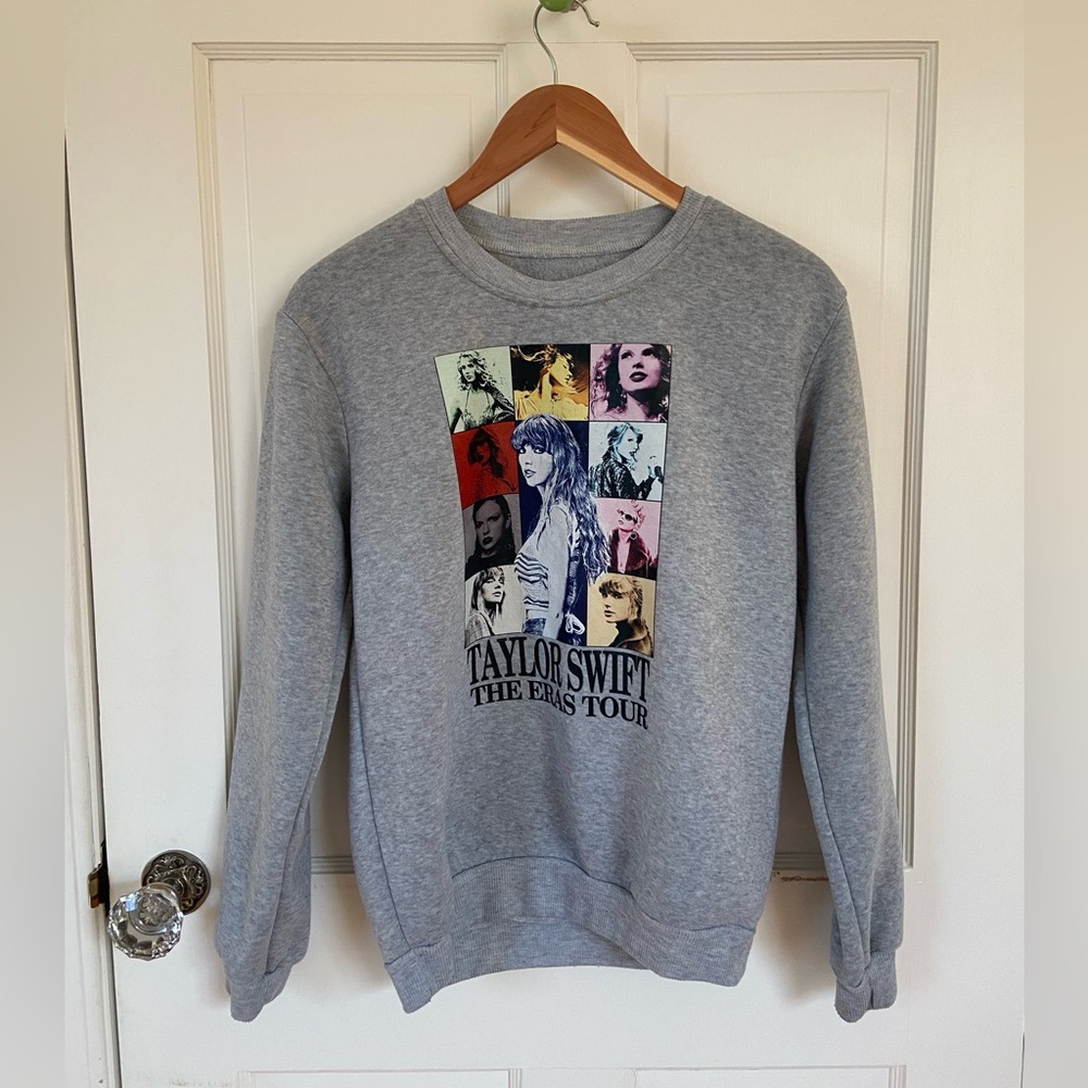 Free Eras Cosmetic Bag FIRM$ Taylor Swift The Eras Tour Grey Concert Sweatshirt